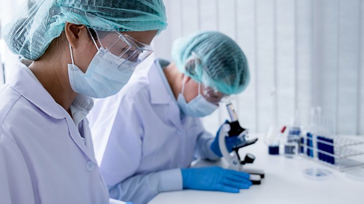 México iniciará ensayo clínico de medicamento contra la viruela del mono