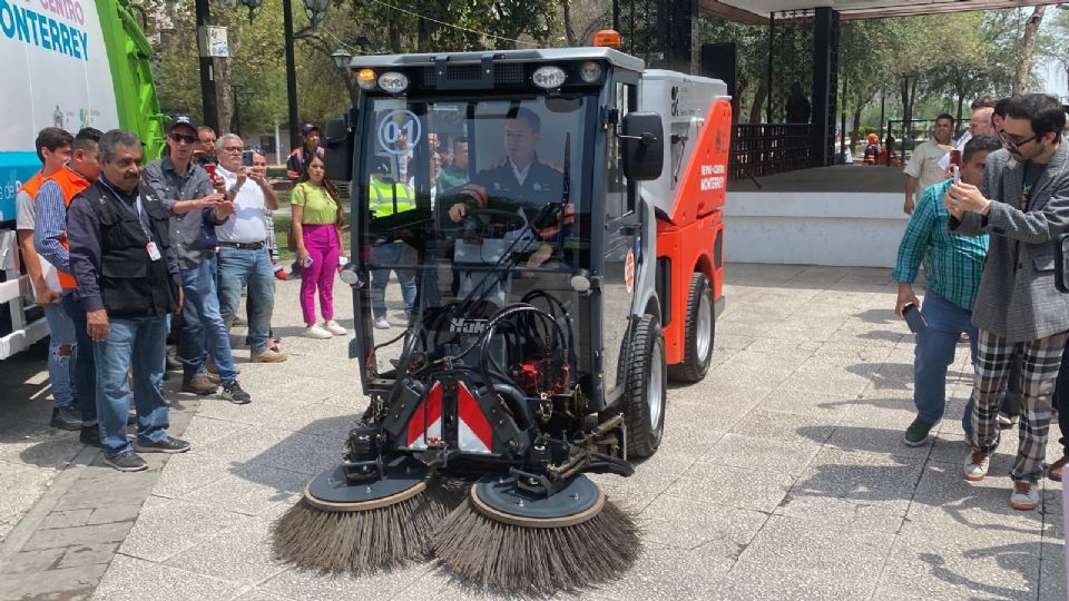 El municipio de Monterrey arrancó con un nuevo modelo de recolección de basura como parte de la estrategia Revive el Centro