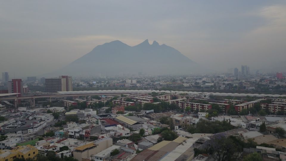 Ciudad de Monterrey entre aire sucio