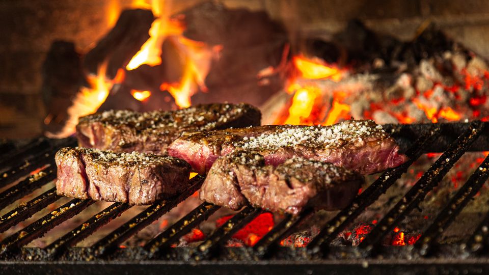 Carne asada, platillo típico de Nuevo León.