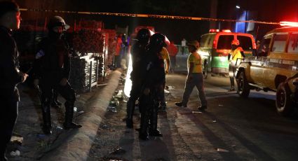 Mueren 12 aficionados en estampida en un estadio de El Salvador