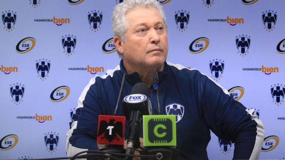 El entrenador de Rayados, Víctor Manuel Vucetich, aceptó su responsabilidad por la eliminación del equipo