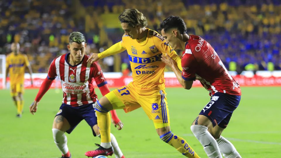 Tigres y Chivas se enfrentaron en la Jornada 9 del Clausura 2023 en el Estadio Universitario