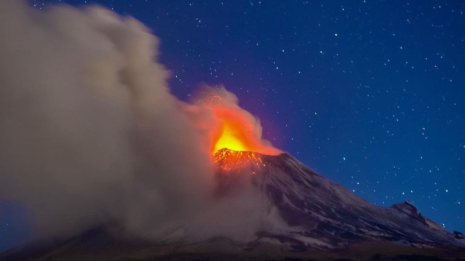 Explosiones registradas por el volcán Popocatépetl | Twitter / @gtochimani