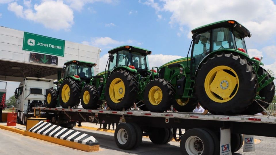 Inauguran carril exclusivo para empresa John Deere en Puerto Colombia.