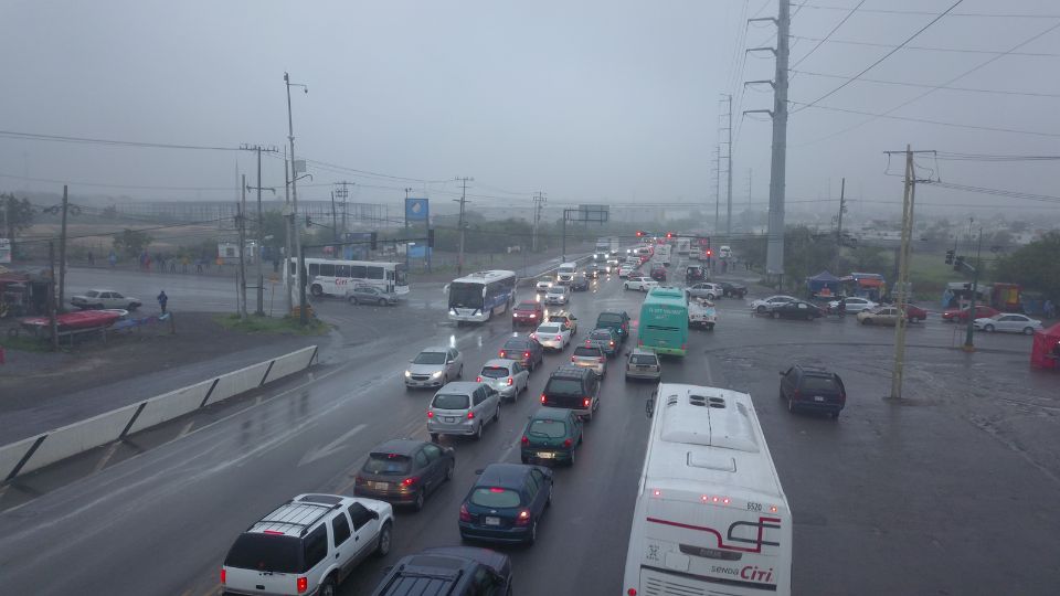 Carretera Dulces Nombres.