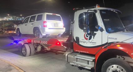 Retiran vehículos mal estacionados en inmediaciones de Ciudad Universitaria