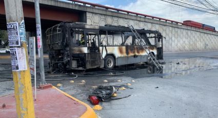 Se incendia camión de la Ruta 105 en Apodaca