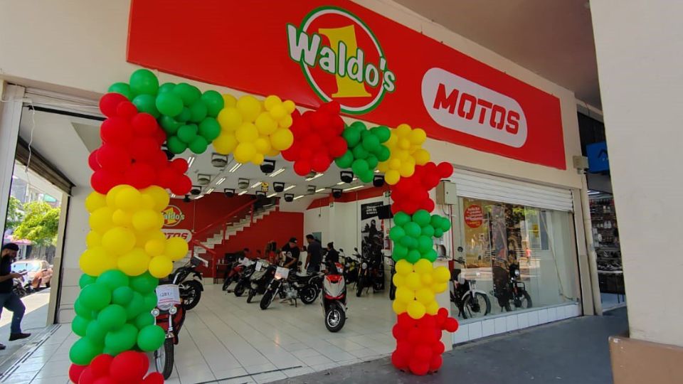 Waldo's fortalece su estrategia de venta de motos | Twitter / @MiguelPallares