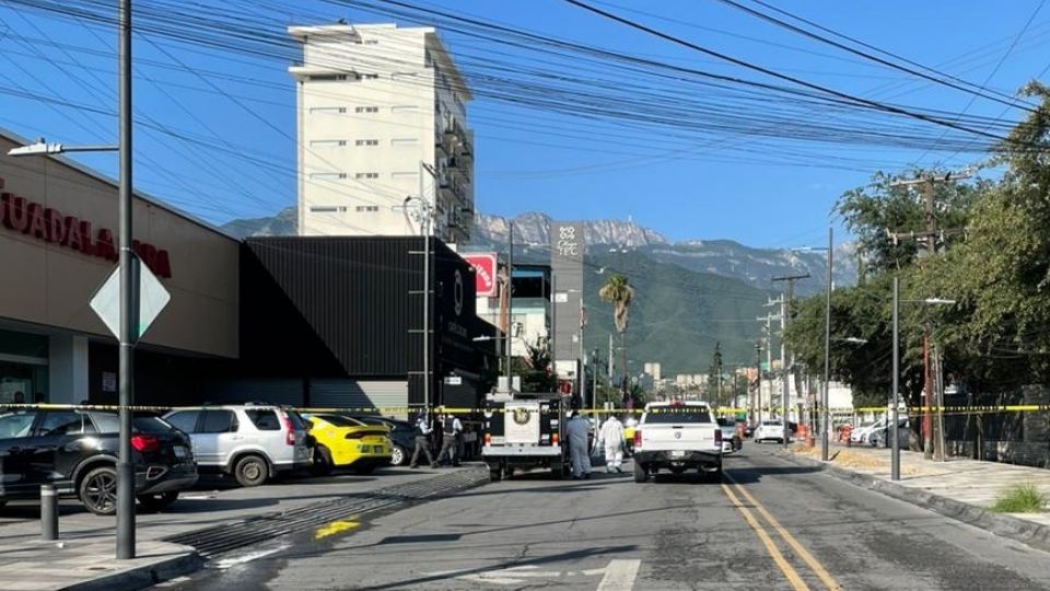 Un ataque a balazos en un bar de la zona Tec dejó dos muertos y varios heridos en Monterrey