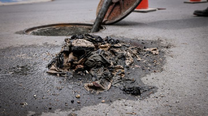 Ciudadanos lanzan hasta perros al drenaje de Monterrey: AyD