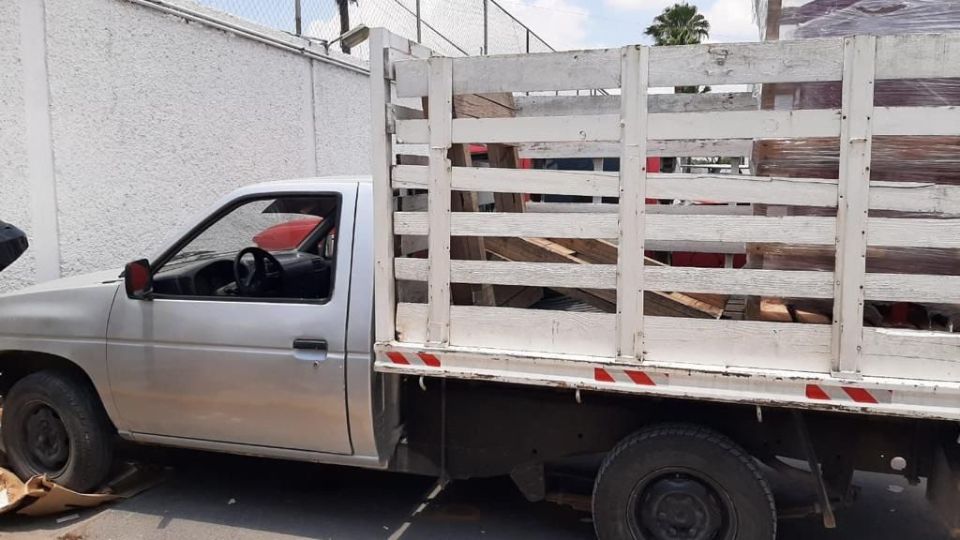 Camioneta donde fueron asegurados los 130 kilos de mariguana.