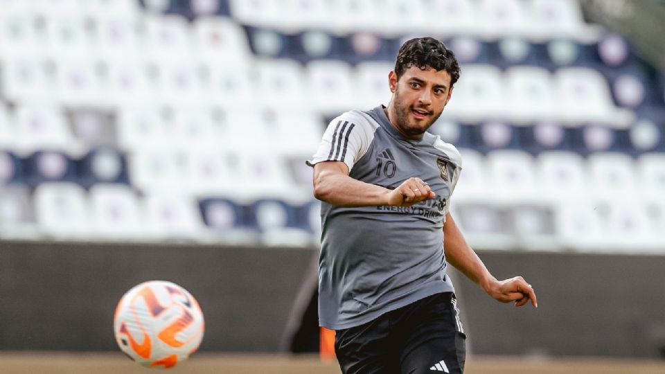 Carlos Vela se encuentra en León con LAFC para el partido de ida de la Final de Concachampions, donde declaró que nunca ha descartado la posibilidad de jugar en la Liga MX