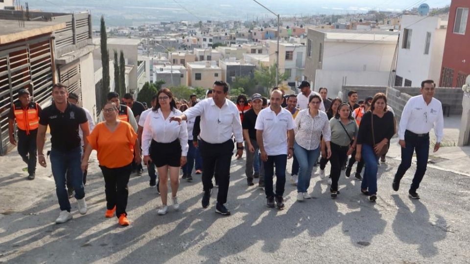 Recorre Jesús Nava calles de Santa Catarina