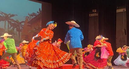 Celebran 35 años de hacer bailar a México en el Teatro de la Ciudad