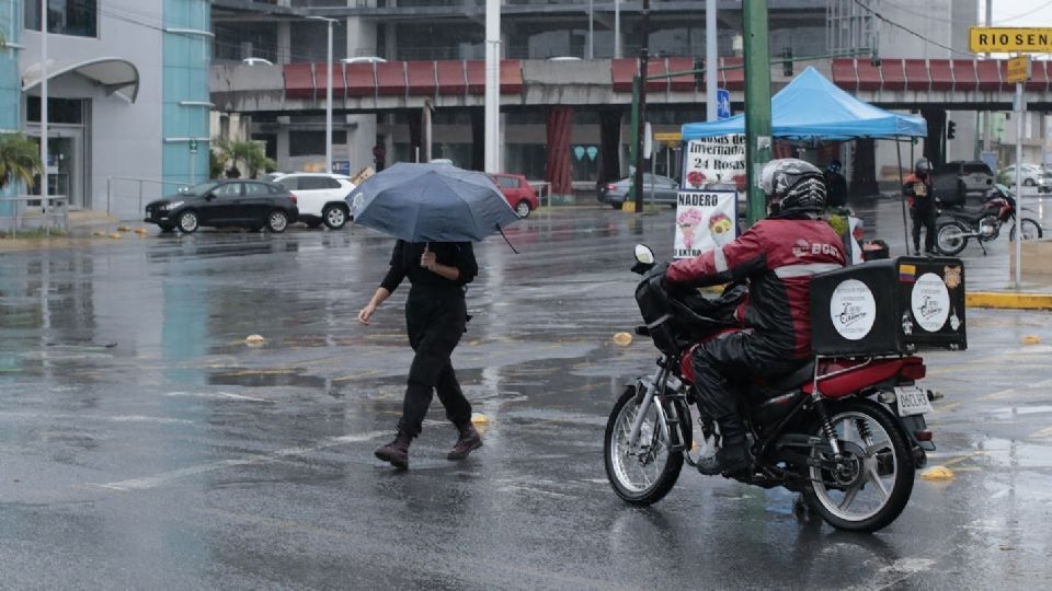 Lluvia en la zona metropolitana, Monterrey