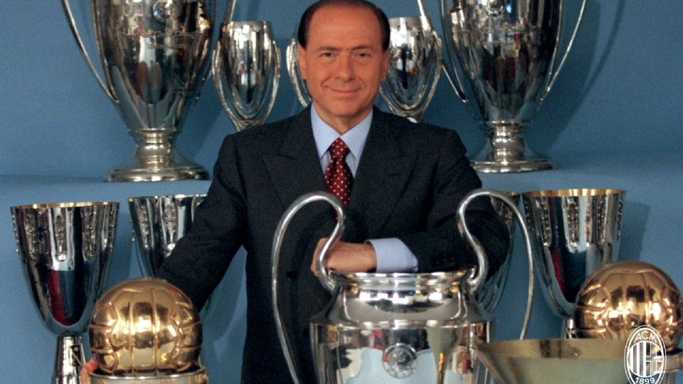 Silvio Berlusconi fue un político italiano que se convirtió en una personalidad en el país transalpino por su papel como dueño del AC Milan