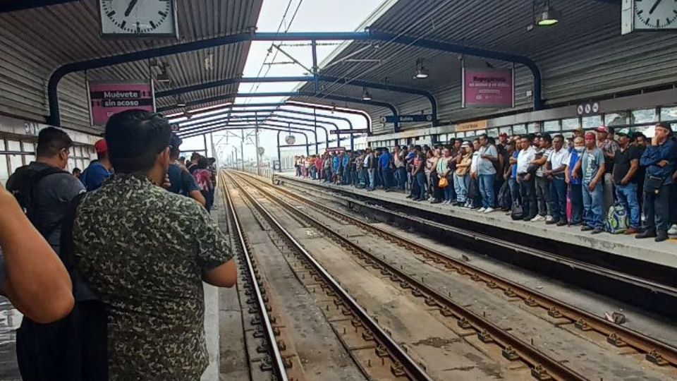 Fallas en el Metro desde Unidad Modelo | Facebook / Ivan Zavala