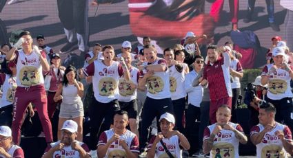 Más de 30 mil personas participan en la 2da. edición de la Clase Masiva de Boxeo en el Zócalo