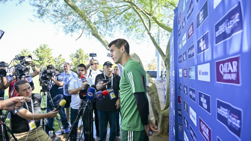 César Montes se dijo arrepentido de su accionar, tras dejarse llevar por la frustración que sintió en el partido ante Estados Unidos.