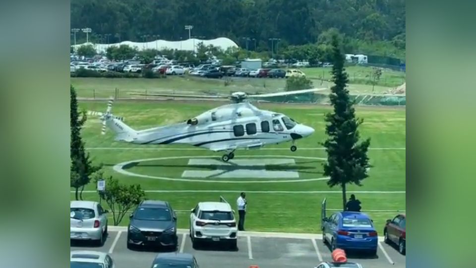 Helicóptero aterriza en el Tec de Monterrey