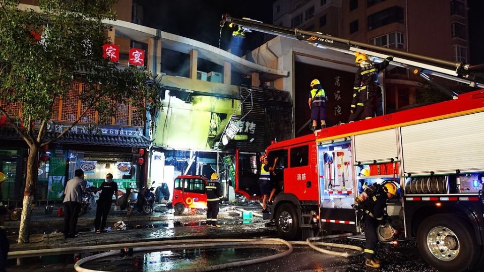 Así quedó el restaurante tras explosión.