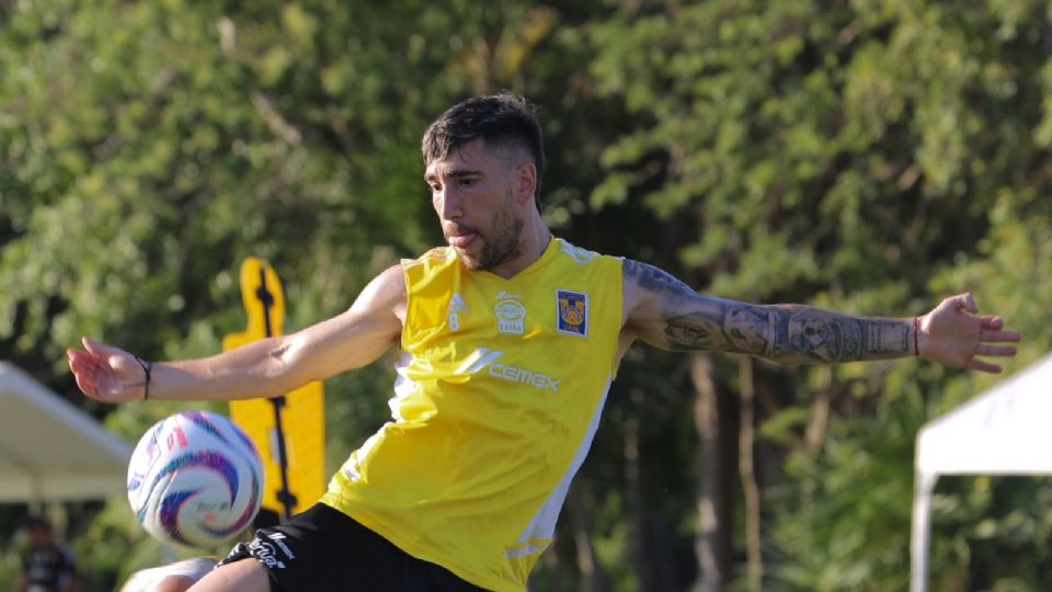 Fernando Gorriarán durante la pretemporada de Tigres en la Riviera Maya