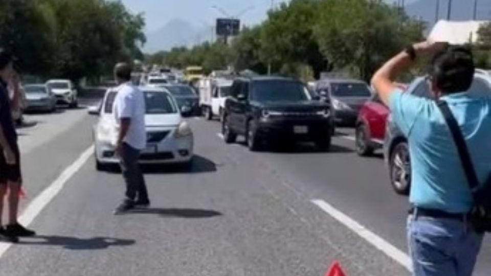 Bloques por estafa en Santiago, Nuevo León