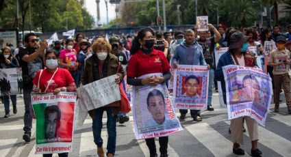 Dictan formal prisión a 8 militares por desaparición de los 43 normalistas de Ayotzinapa