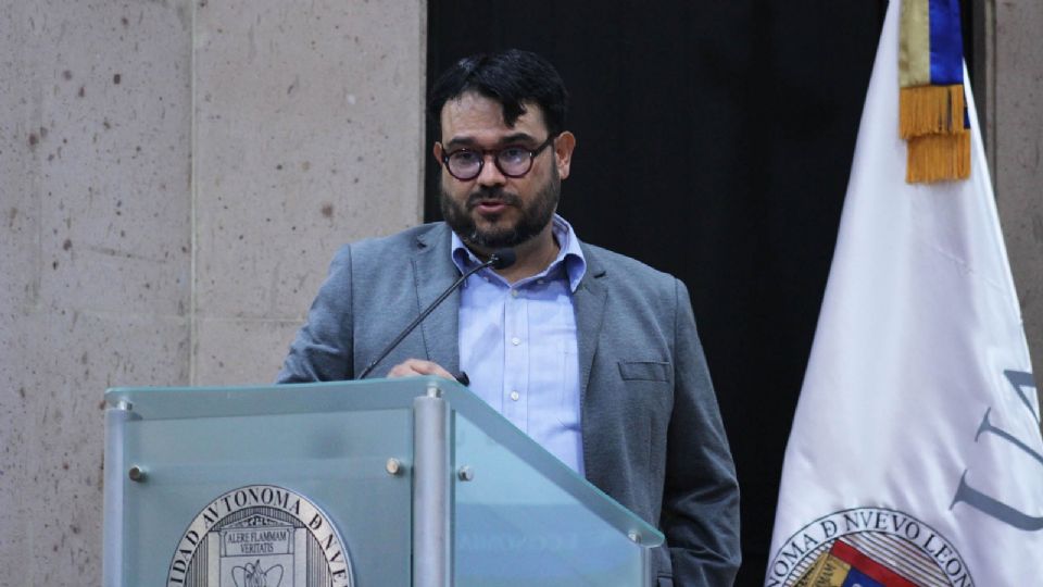 Edgar Luna charló en el Instituto de Contadores Públicos de Nuevo León.