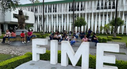 Aspirantes presentan examen de admisión para la UANL