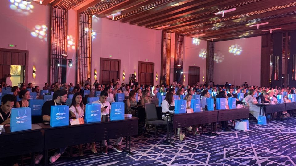 Más de 300 invitados se dieron cita en el JW Marriott Monterrey Valle.