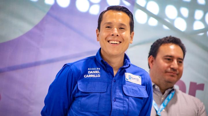 ¿Cuáles fueron los contratos entre la Auditoría Superior y la empresa favorita de Daniel Carrillo?