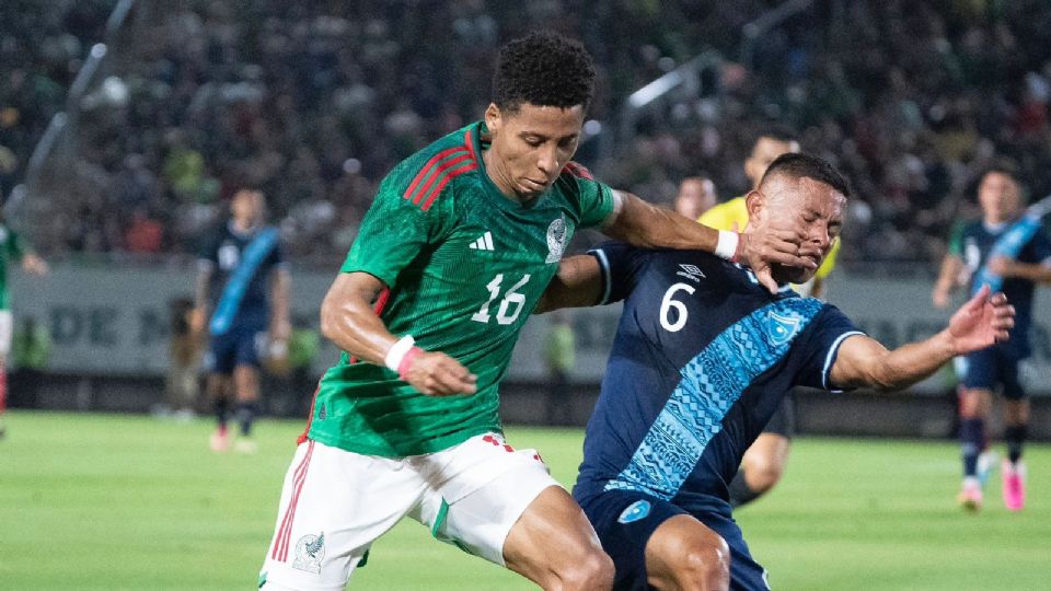 Ozziel Herrera en partido amistoso con la Selección Mexicana.