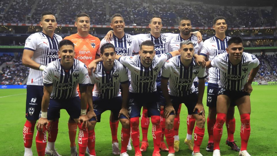 Jugadores de Rayados previo a partido.