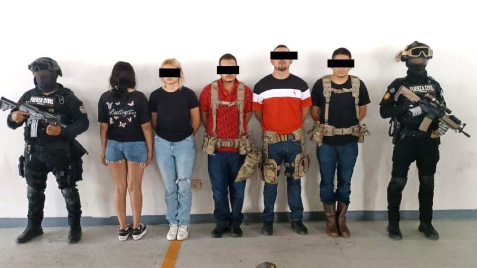 Personas capturadas por elementos de Fuerza Civil en Sabinas Hidalgo, Nuevo León.