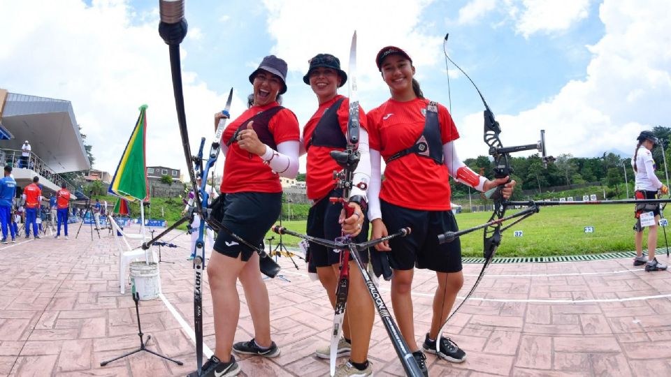 Aida Román, Ale Valencia y Angela Ruiz ganaron la medalla de oro en tiro con arco en San Salvador 2023