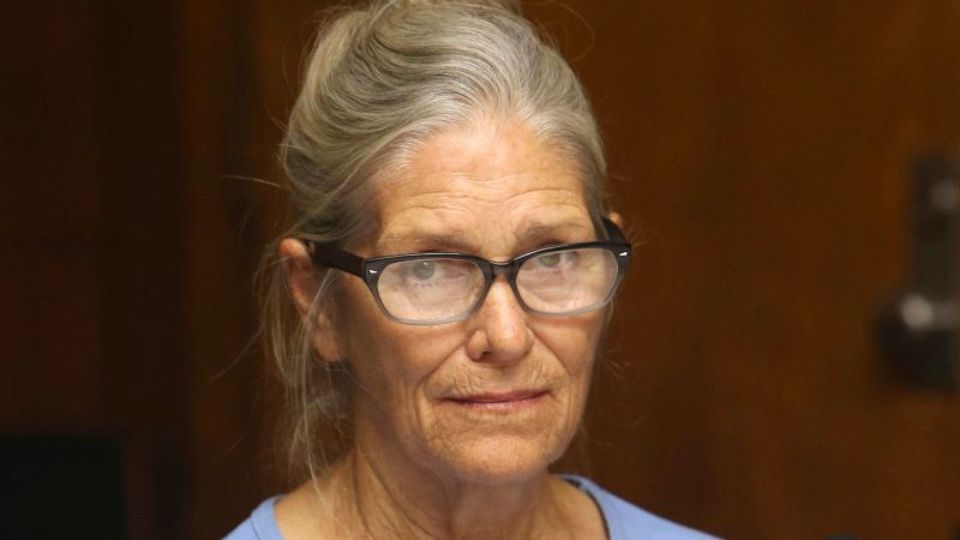 Leslie Van Houten, ex miembro de la Familia Manson, es puesta en libertad | Twitter / @greiber_droz