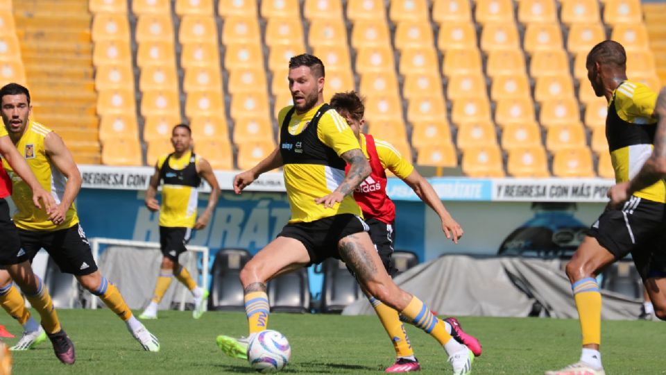 El delantero de Tigres, André-pierre Gignac, fue parte del interescuadras de Tigres este miércoles, de cara al partido ante León del fin de semana