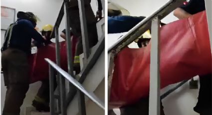 Suben a paciente por escaleras en ISSSTE de Sonora, por falla en elevador