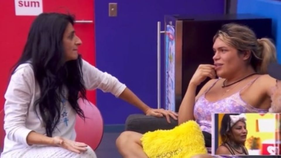 Bárbara hablando con Wendy.