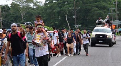 Caravana de migrantes venezolanos sale de Chiapas rumbo a EU