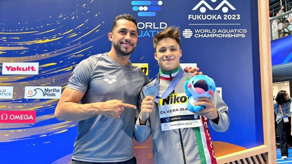 El clavadista mexicano, Osmar Olvera, logró la presea plateada en la prueba de Clavados Trampolín 1M. La tercera medalla para nuestro país en este Campeonato Mundial de Deportes Acuáticos.