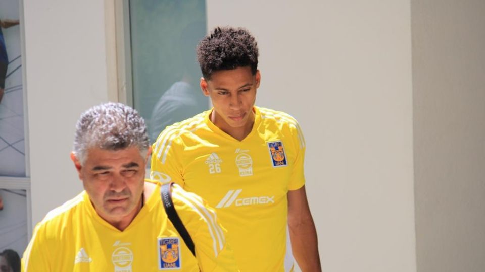 Ozziel Herrera realizó este domingo con las pruebas médicas y físicas para cerrar su fichaje con Tigres, por lo que se espera que sea presentado oficialmente en las próximas horas.