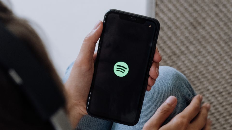 Suben precios de Spotify Premium