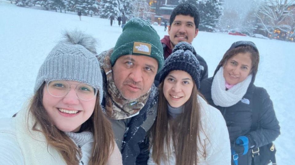 Familia mexicana que murió durante un vuelo turístico en Nepal