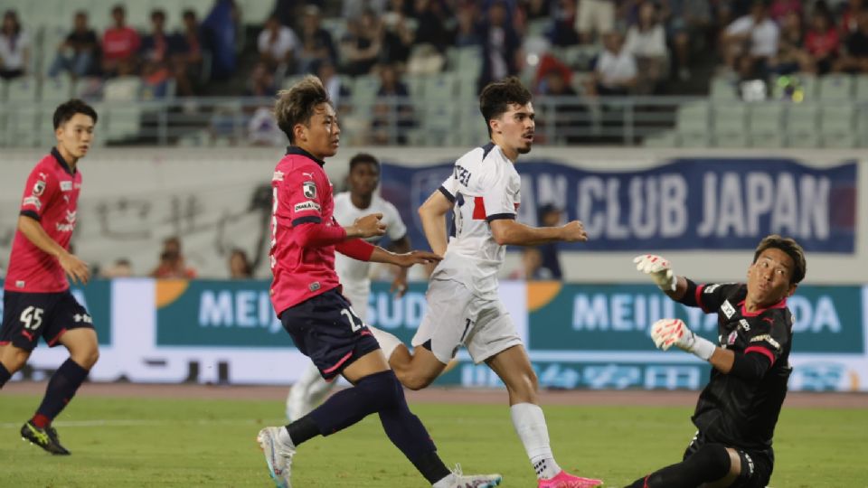 Vitinha adelantó 2-1 a PSG, pero los errores defensivos costaron una nueva derrota en su gira de preparación en Asia