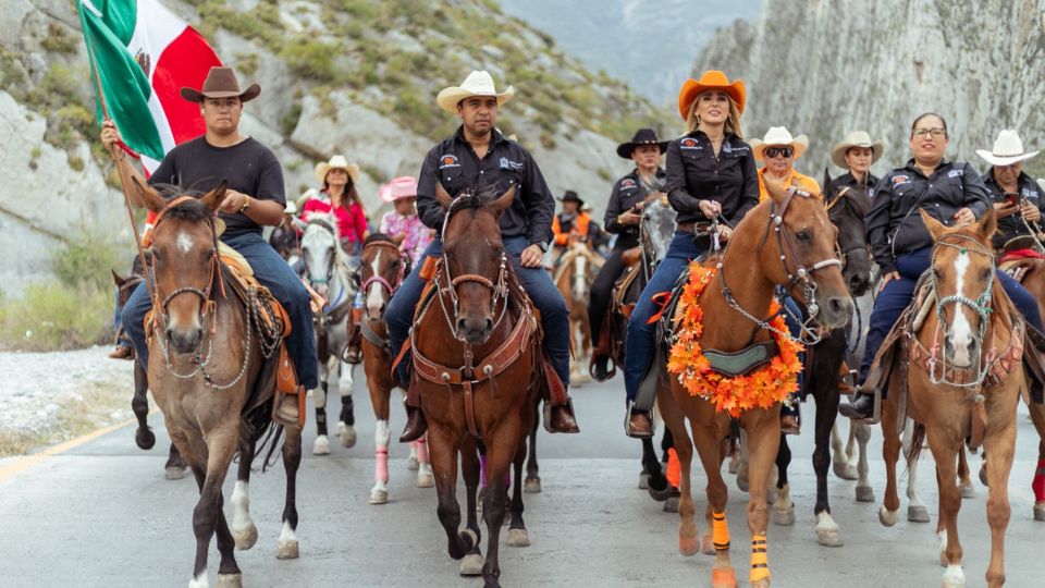 Jesús Nava, alcalde de Santa Catarina, durante la Gran Cabalgata.