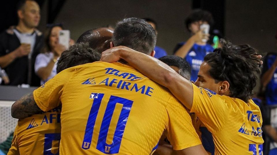 Los jugadores de Tigres festejan la anotación de Fernando Gorriarán ante San José en la Leagues Cup