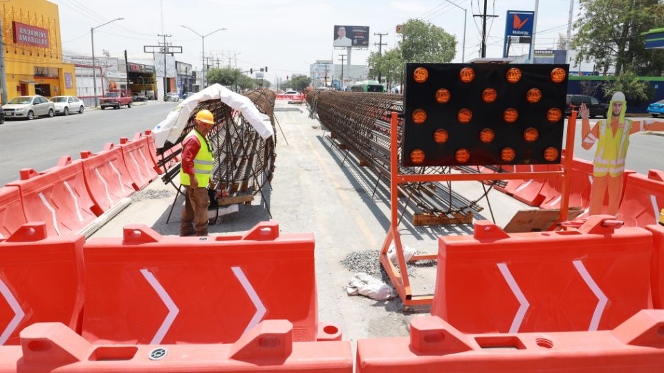 Trabajos de construcción de la Línea 6 del Metro.